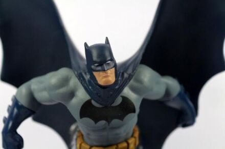 Статуетка - DC Comics Universe Direct Online Batman Figure