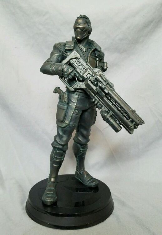 Статуэтка Overwatch Soldier 76 Statue Collectors Edition