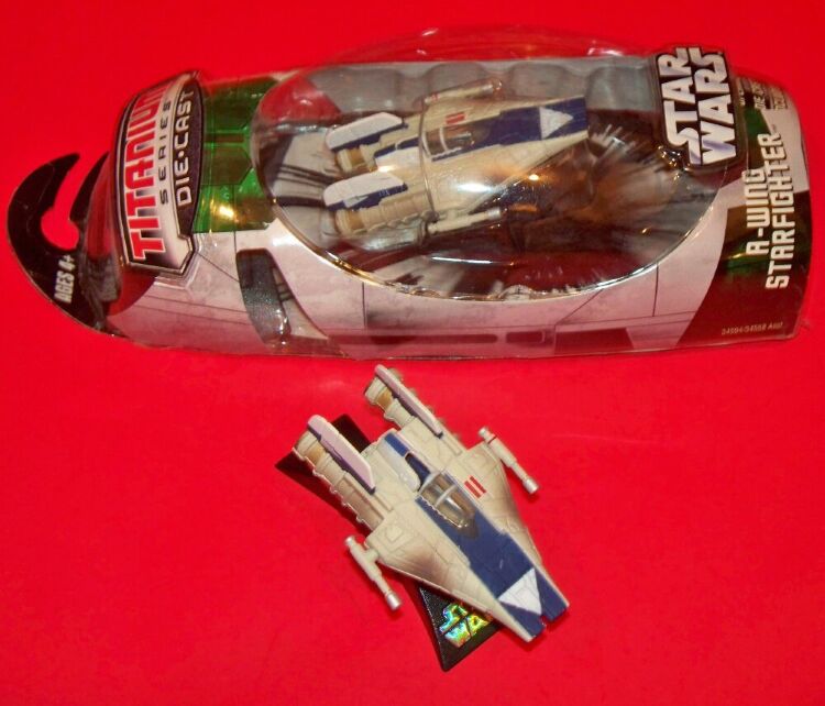 Фігурка Hasbro STAR WARS BLUE A-WING - 2006