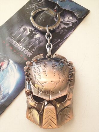 Брелок PREDATOR Mask