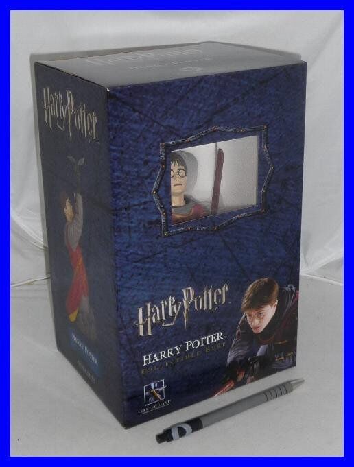 Фигурка Gentle Giant HARRY POTTER  a QUIDDITCH