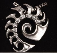 Медальйон StarCraft 2 Zerg Kerrigan Necklace