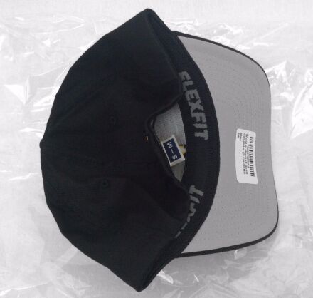 Кепка World of Warcraft Black Quest Completer (?) Flexfit Hat (розмір S /M)