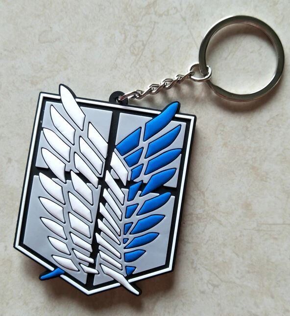 Двусторонний брелок для ключей с аниме Атака Титанов - эмблема Разведкорпус