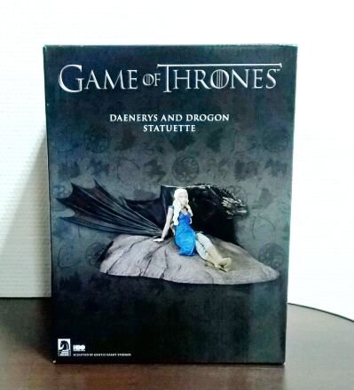 Статуетка Game of Thrones Daenerys and Drogon Mini Statue
