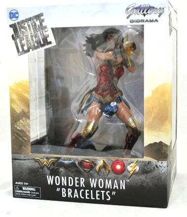Фігурка Diamond Select Toys DC Justice League: Wonder Woman Чудо жінка 25 см.
