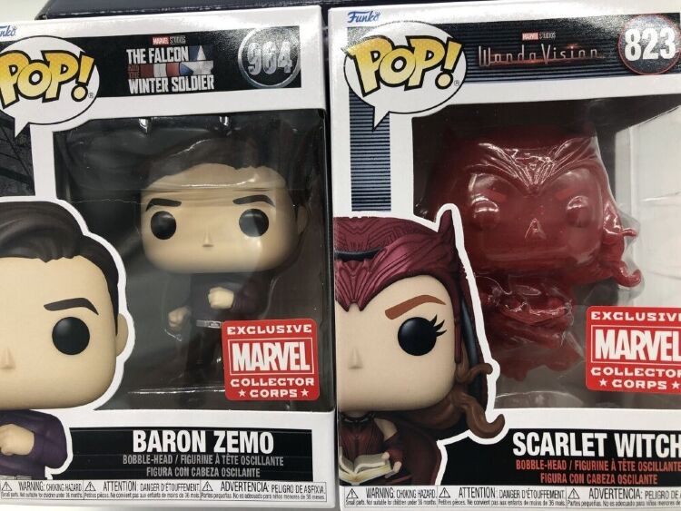 Коробка Funko Marvel Collector Corps Box Scarlet Witch Baron Zemo Фанко Алая Ведьма и футболка (S)