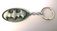 Брелок Batman Dark Knight Metal Keychain (колір сірий)