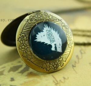 Медальон Game of Thrones Stark Wolf #2 (White)