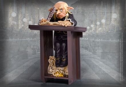 Статуетка Harry Potter Noble Collection - Magical Creatures No. 10 - Gringotts Goblin